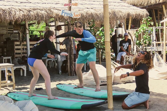 The funniest private 2 hour surf lesson, Canggu - Equipment and sun protection: the small things that prevent a bad day
