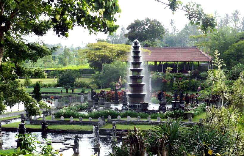 The Gate of Heaven Tour by VW Safari Classic Car - Tenganan Traditional Village: finishing with something different