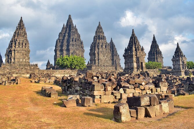 The Hindu Realms of the Prambanan - Prambanan at 7:30am: when the day starts and why it matters