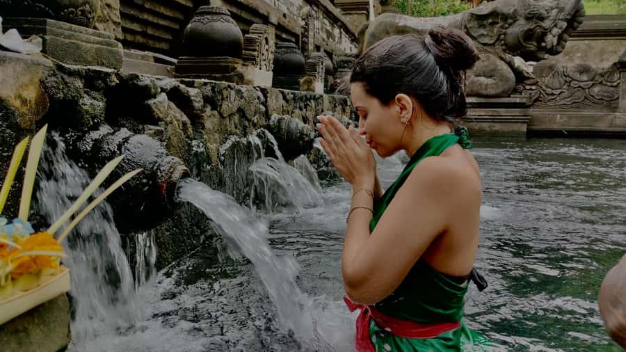 Tirta Empul: Temple Tour with Optional Spiritual Cleansing - Madya Mandala pools: where the cleansing is explained