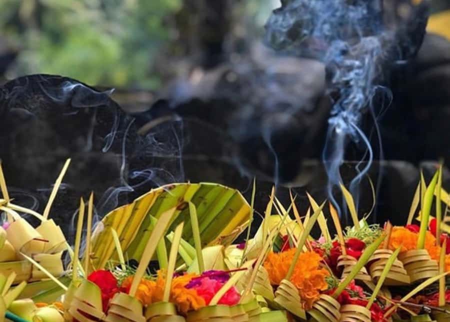 Tirta Empul: Temple Tour with Optional Spiritual Cleansing - Where you’ll start and how you’ll get there