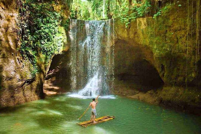 Top Bali Waterfalls: Suwat, Kanto Lampoe, Tibumana Waterfall - Transport comfort: private A/C makes a difference