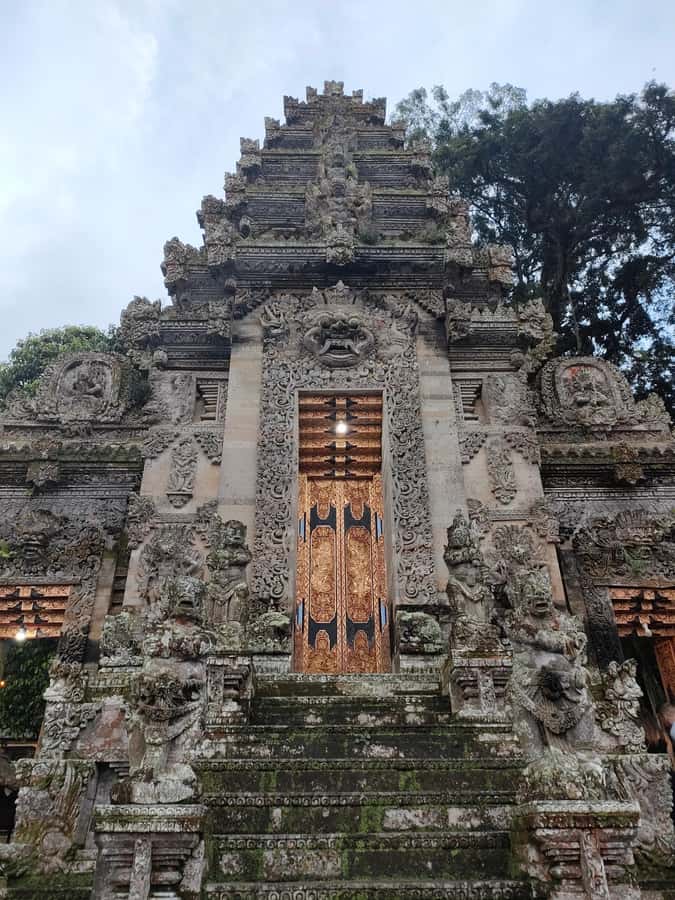 Tour the island of Bali with expert tour guides in Spanish. - Price and What $123 Really Buys You (Private, Spanish, and AC)