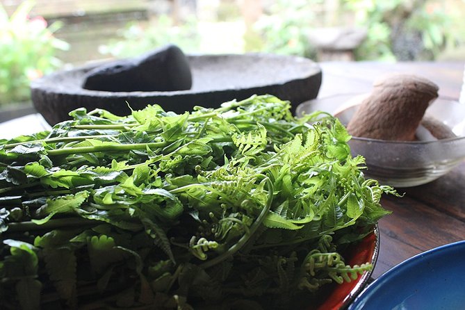 Traditional Balinese Meal in Ubud in Dewa's Family Village Home - Why you eat apart from the family table