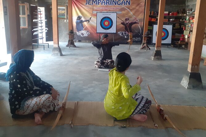 Traditional Javanese Archery Class - Learning From Mr. Agung: Philosophy You Can Connect to Your Body