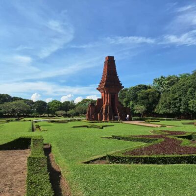 Trowulan Tour Ruin of Majapahit Kingdom - Price and what $83 buys you in real terms
