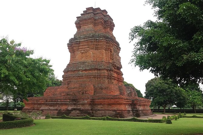 Trowulan Tour Ruin of Majapahit Kingdom from Surabaya - Weather, timing, and what to do when it’s hot