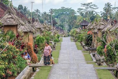 Trunyan Cemetery, Hot Spring, Penglipuran Village, and Waterfall Tour - Batur Natural Hot Spring: mineral soak time, not a spa fantasy