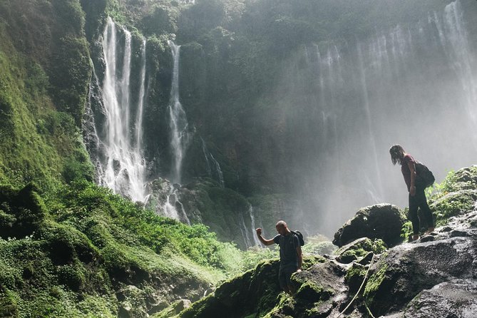 Tumpak Sewu Waterfall & Tetes Cave: A Trip from Malang & Surabaya - From parking to the top viewpoint: a short walk, big payoff