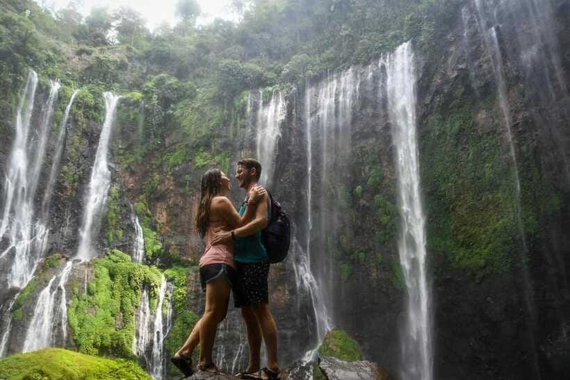 Tumpaksewu Day Tour with Guided Option - The Van Ride Pace: Two Hours In, Two Hours Out