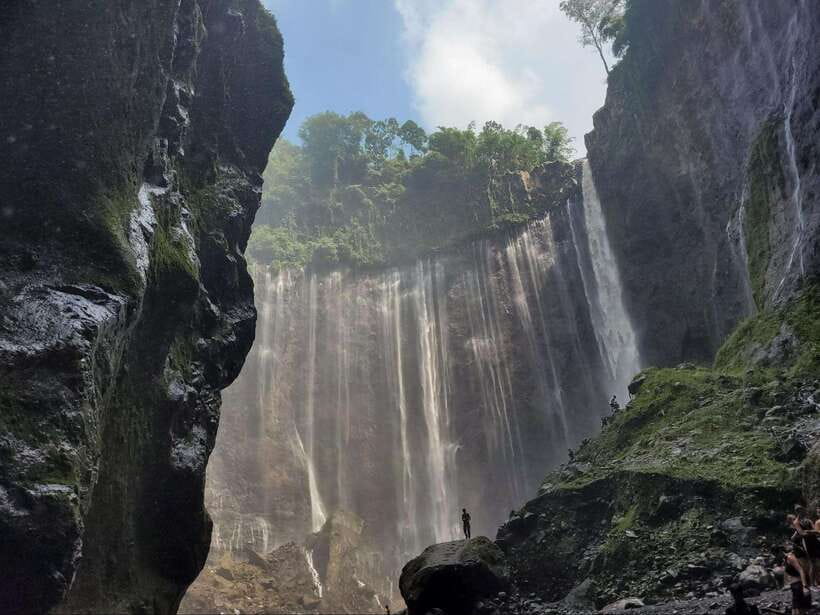 Tumpaksewu Day Tour with Guided Option - Goa Tetes: The Second Stop That Keeps the Day From Feeling Repetitive