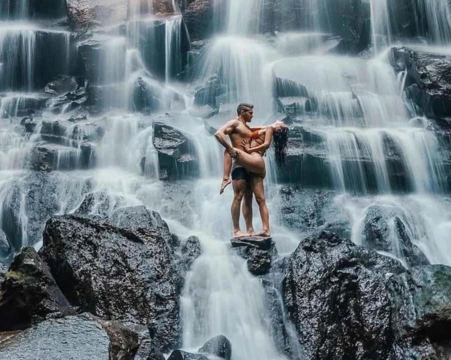 Ubud: 3 Spectacular Waterfalls In Ubud With Transfer - Stop 3: Tibumana Waterfall and the jungle walk to quiet views