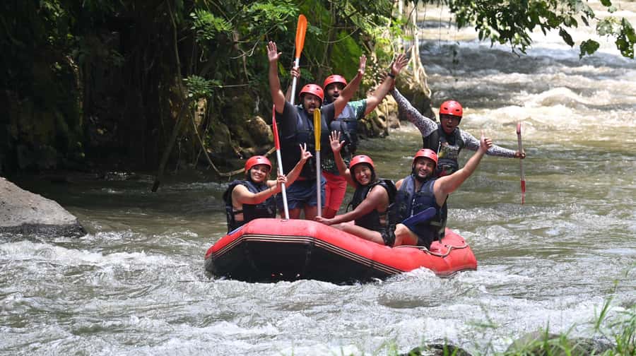 Ubud: Ayung River Guided Rafting Adventure with Lunch - Ayung River in Ubud: Why the Scenery Feels Worth the Splashes