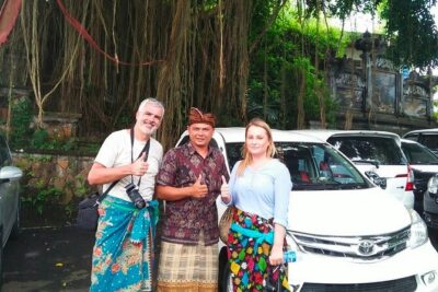 Ubud Bali Driver ( Bali Custom Tour ) - Uluwatu Temple: cliff views plus Kecak timing