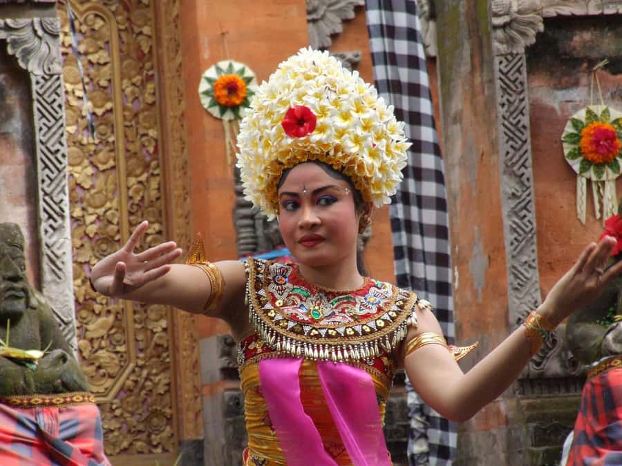 Ubud: Balinese Dance Class with Local Instructor - What Happens in the Class (Step by Step, 1–2 Hours)