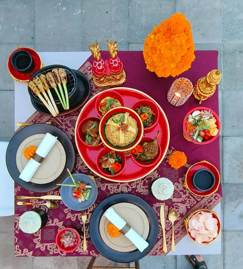 Ubud: Balinese Royal Dinner with Tropical Forest Views - Practical planning: arrival time, what to bring, and where you fit