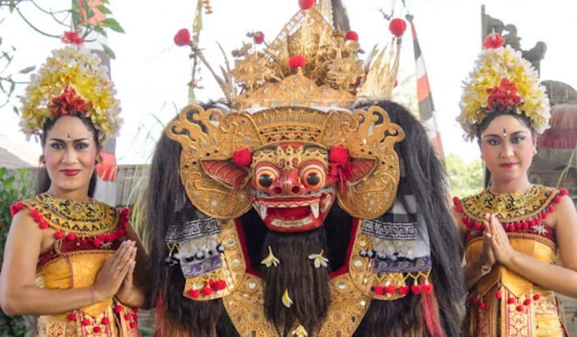 Ubud: Barong Dance and Keris Cultural Dance Show Tickets - Barong and Rangda: what the story is really about