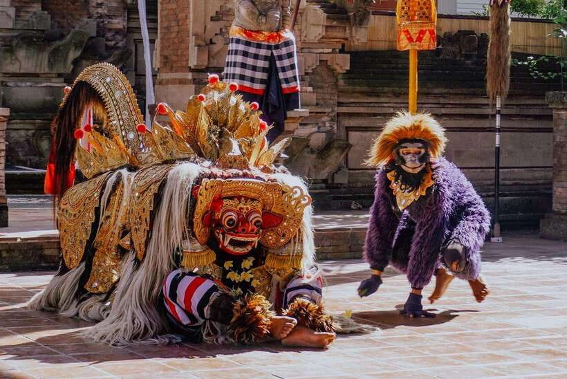 Ubud: Barong Dance and Keris Cultural Dance Show Tickets - Transfers and timing: how to avoid the common headache