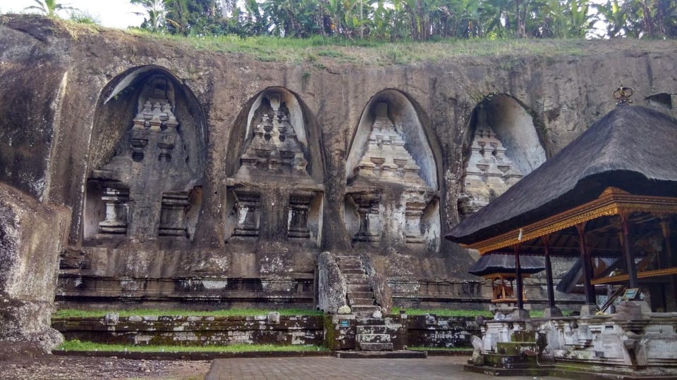 Ubud: Customised private day trip with personal driver - Barong dance: when culture becomes performance