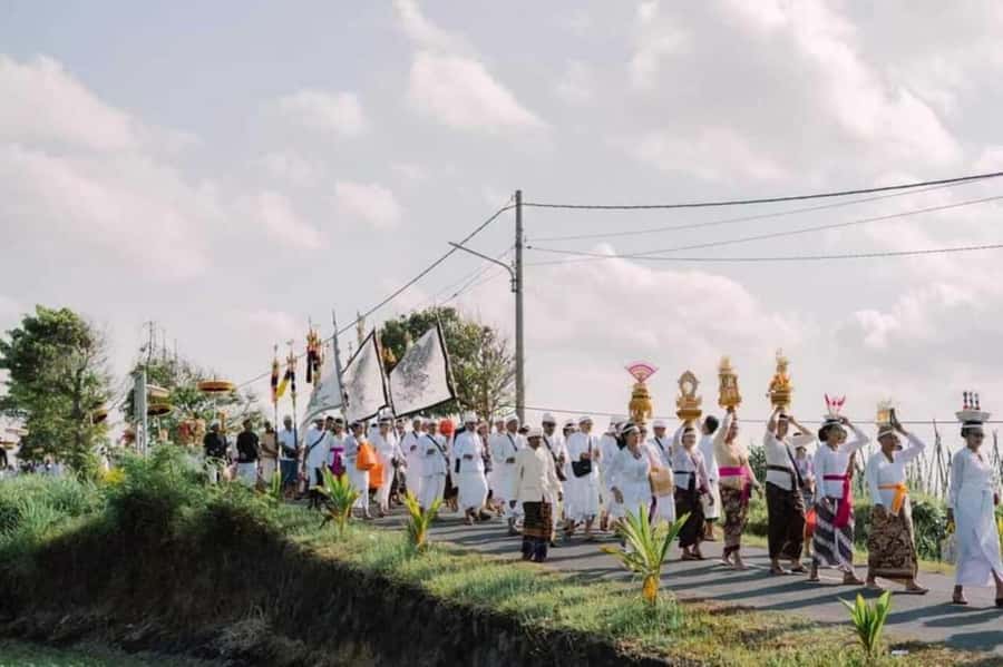 Ubud: Cycling Tour Local Villages, Temple, and Rice Field - A $23 ride that feels bigger than it sounds