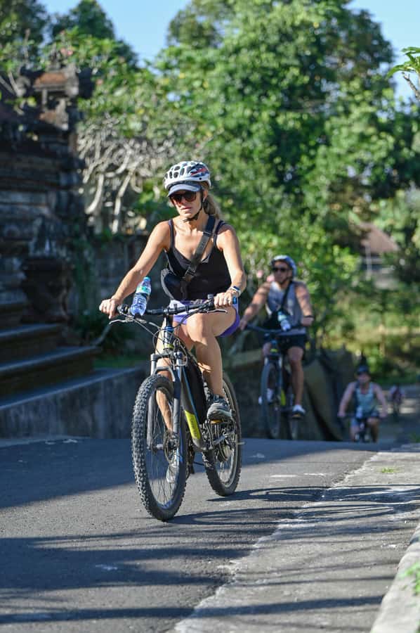 Ubud: Cycling Tour Local Villages, Temple, and Rice Field - Cantik Agriculture breakfast and bike fitting before you roll