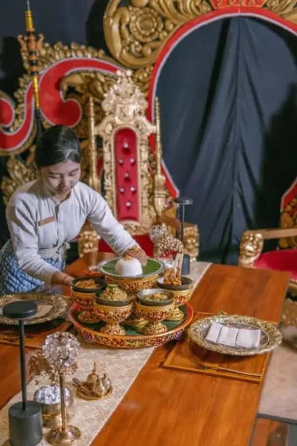 Ubud: Dining Voucher with Table Reservation at Ankhusa - The Meal Setup: What You Can Expect at the Table
