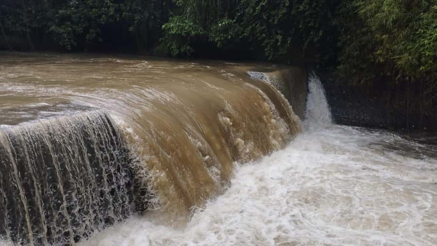 Ubud e-Bike Tour & Whitewater Rafting - Lunch (or Balinese Afternoon Tea) in a Traditional Compound