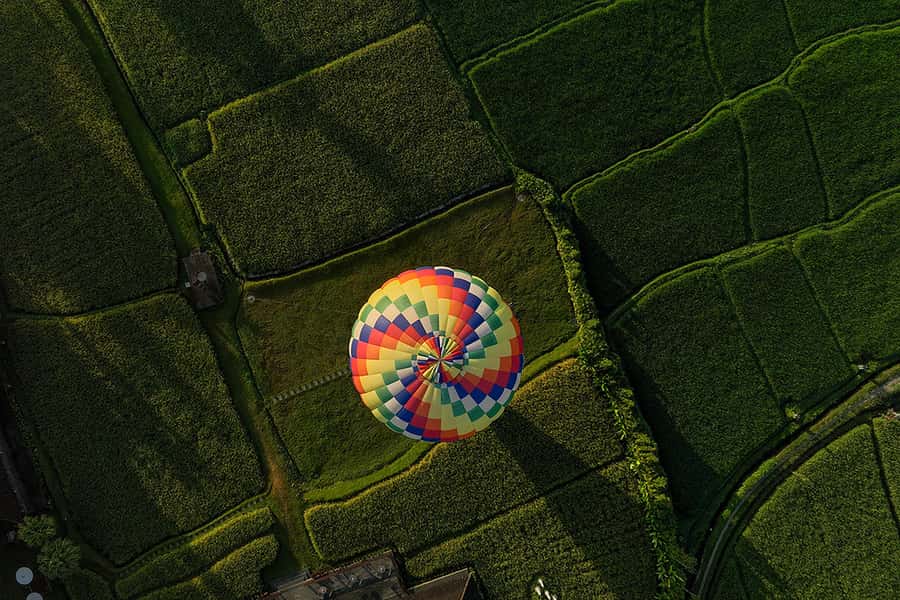 Ubud: Floating Breakfast and Hot Air Balloon Experience - The Hot Air Balloon (23 Metres): Views First, Flight Second