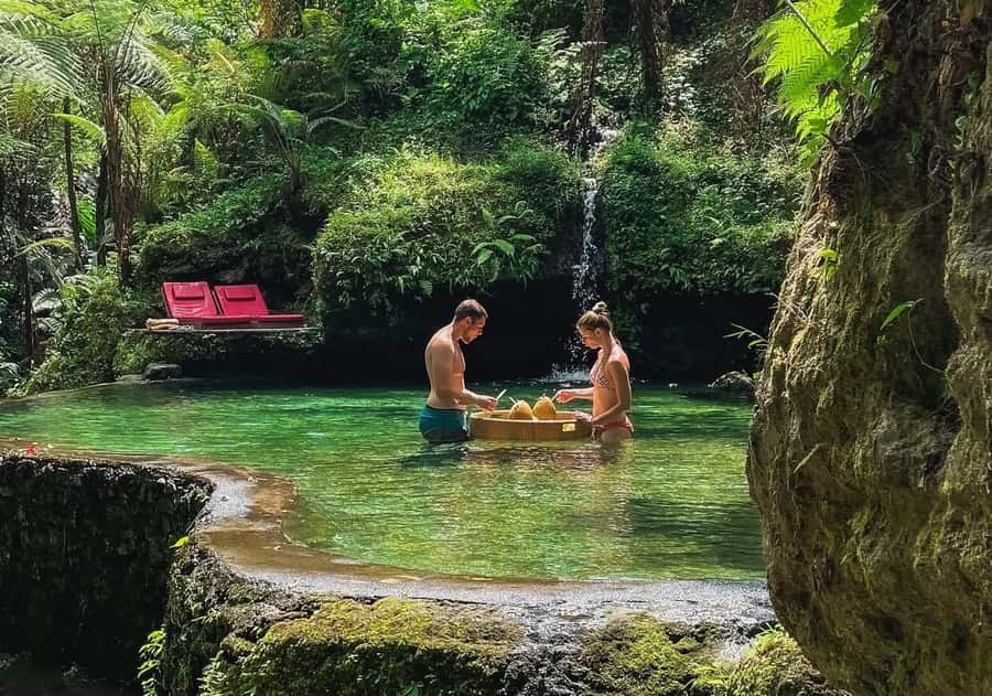 Ubud: Floating Breakfast, Jungle Swing & Spa Romantic Tour - Photography: Guides Who Take the Photos for You (and Why That Matters)