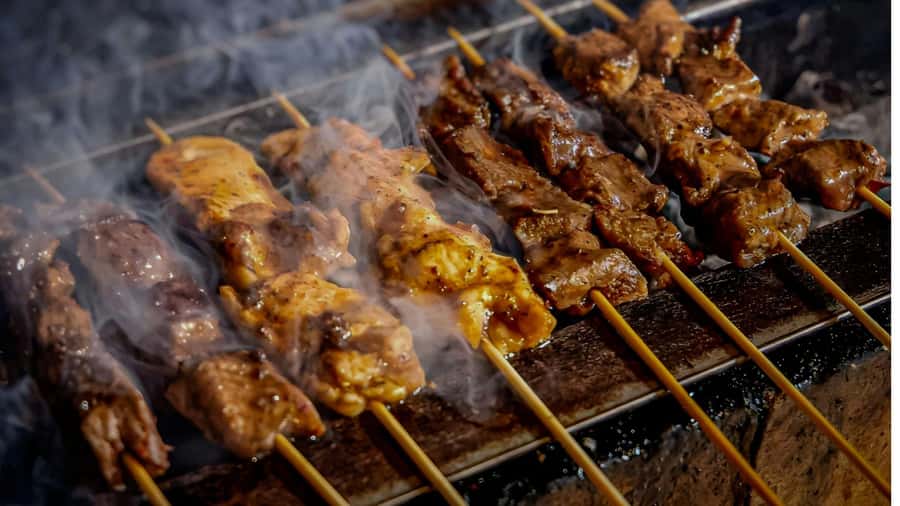 Ubud: Gianyar Night Market Food Tour with up to 17+ Tastings - Your Guide and the Small Group Pace (Up to 5 People)