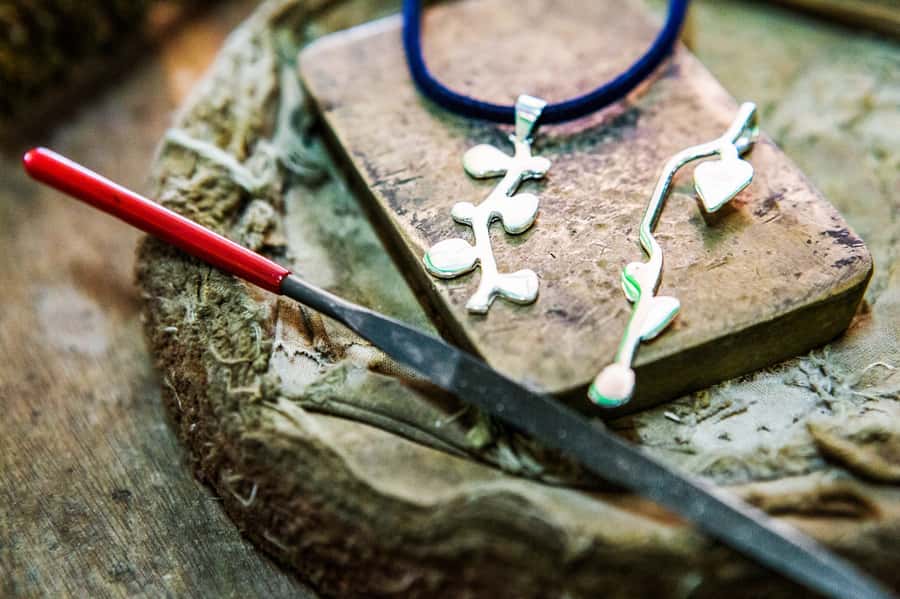 Ubud: Handcrafted Silver Jewelry Workshop - The 5 Grams Lesson: Why the Amount Changes How You Design