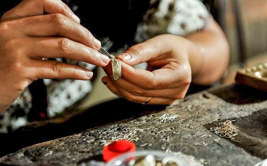 Ubud: Handcrafted Silver Jewelry Workshop - Meet Ayu at WS Art Studio and Get Oriented Fast