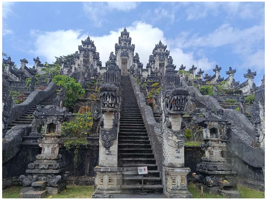 Ubud: Heaven Gate Lempuyang, Water Palace & Waterfall Tour - Price and what you actually get for about $36