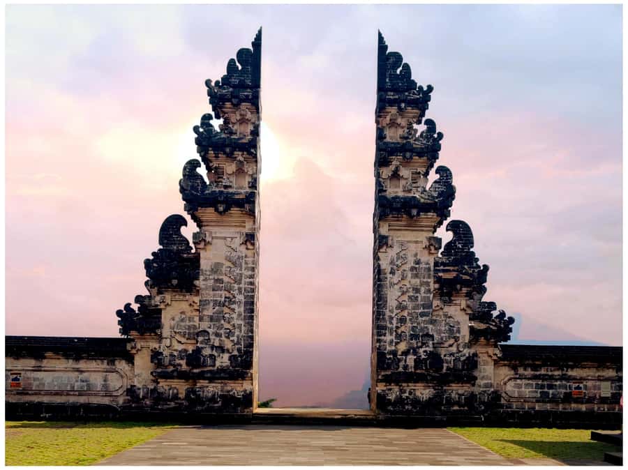 Ubud: Heaven Gate Lempuyang, Water Palace & Waterfall Tour - Lempuyang Heaven Gate: the iconic gate photo, plus real temple context