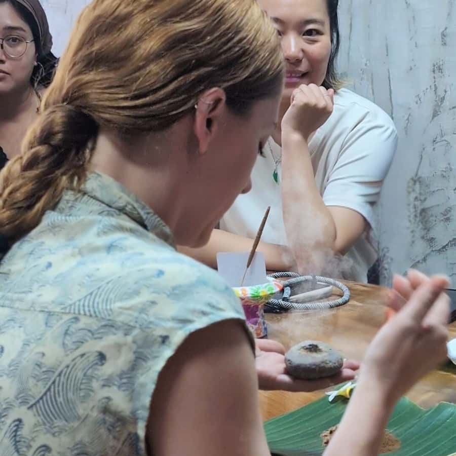 Ubud: Incense Making Workshop. Create Incense From Scratch! - How the Ubud incense workshop works in 90 minutes