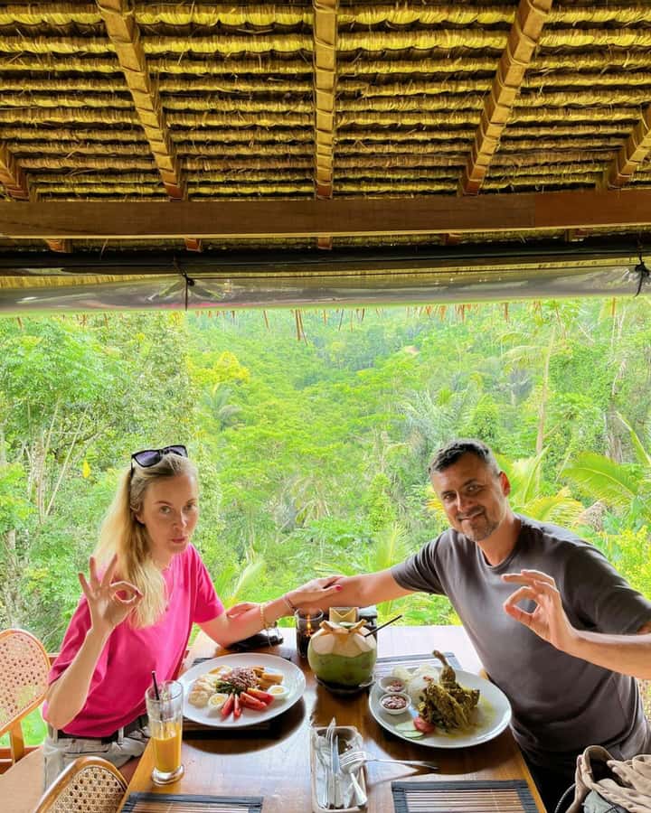 Ubud: Kanto Lampo Waterfalls, Jungle Swing, Rice Terrace - Private guide quality: route flexibility and photo help that feels personal