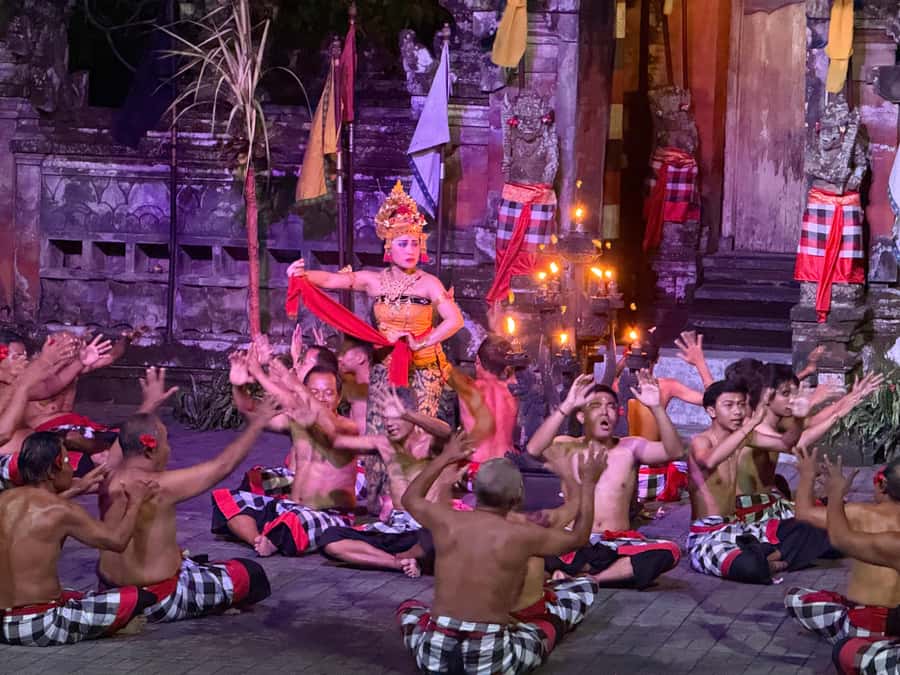 Ubud: Kecak & Fire Dance Show at Batubulan Village - Timing and what to do before the show starts at 6:00 PM