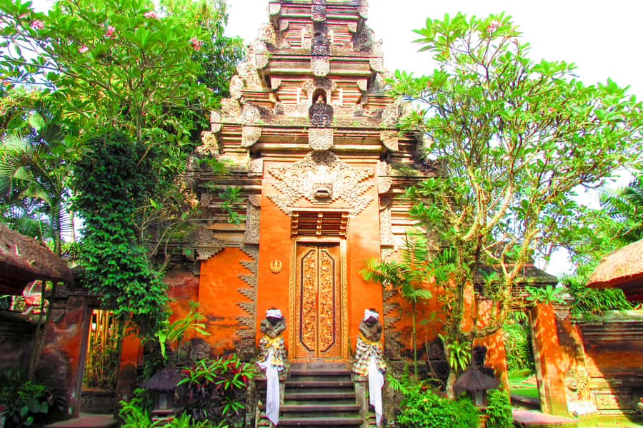 Ubud: Monkey Forest and Rice Terrace Private Tour - Balinese compound architecture + craft villages: see how daily life is built