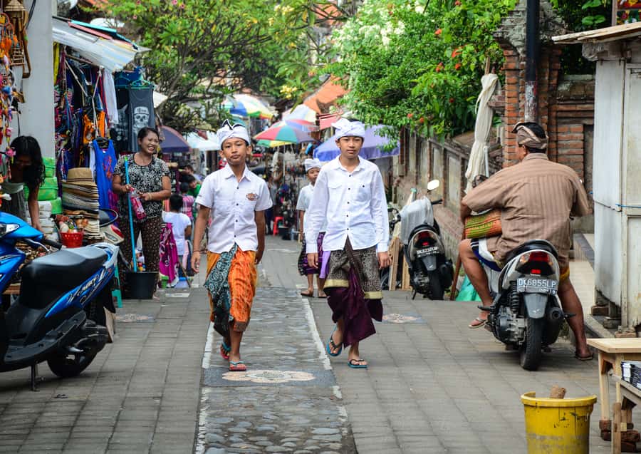 Ubud: Monkey Forest, Ceking Rice Terraces and More– Full Day - Tirta Empul: the holy spring stop that gives meaning to the day
