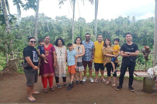 Ubud: Monkey Forest, Jungle Swing, Rice Terrace, and Water Temple - Stop 2: Tirta Empul water temple and the holy spring