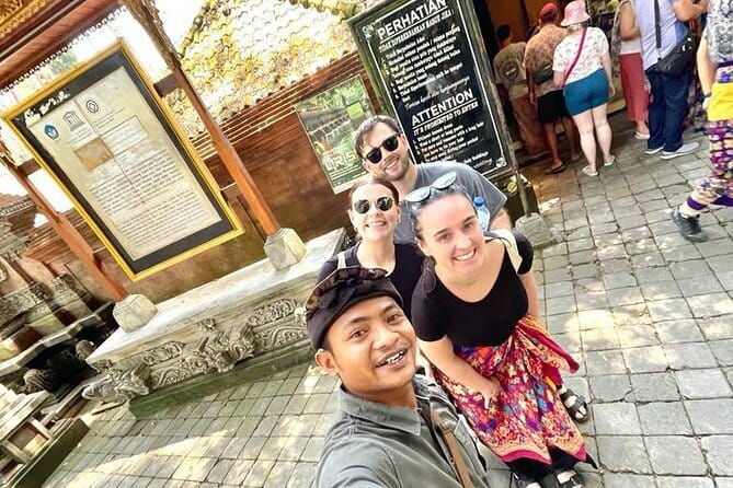 Ubud Monkey Forest Rice Terrace Temple Waterfall Private Tour - Tegalalang Rice Terrace: views, lunch, and the SUBA irrigation story