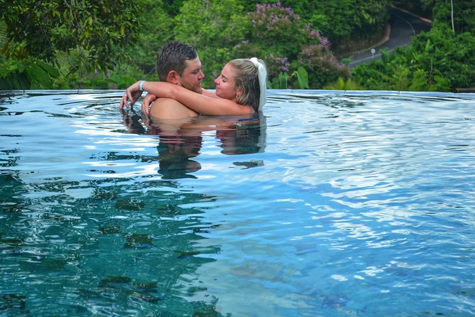 Ubud Monkey Forest Sanctuary Tours and Cretya - The guide experience: English, real conversation, and local tips that save time