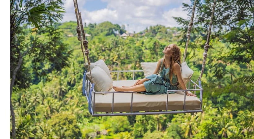 Ubud: Monkey Forest, Tegenungan Waterfall, and Rice Terraces - Ubud Royal Palace: Balinese traditional house style and palace grounds