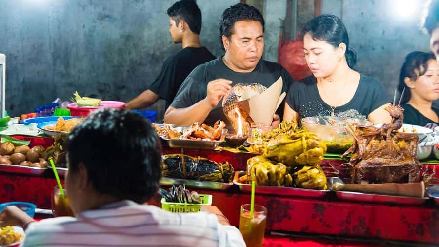 Ubud: Night Market Feast with Balinese Culinary Odyssey - Should You Book This Ubud Night Market Feast?