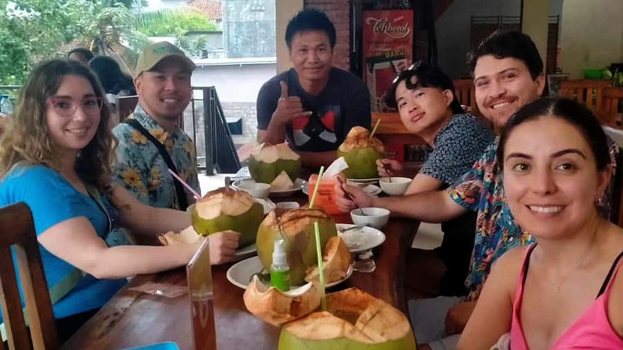 Ubud: Night Market Feast with Balinese Culinary Odyssey - What to Pack and How to Survive the Market Walk