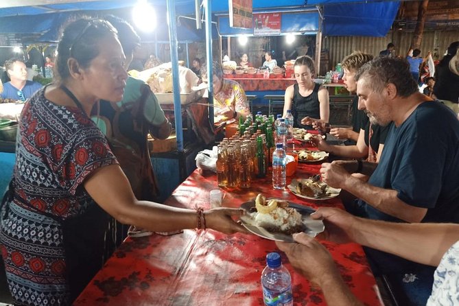 Ubud Night Traditional Market Food Tour - The 6:00pm start: how the night unfolds