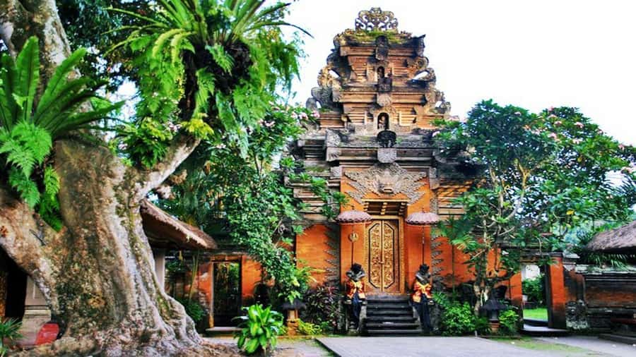 Ubud: Private Evening Tour with Legong Dance Performance - Why this evening tour feels like the right kind of Ubud