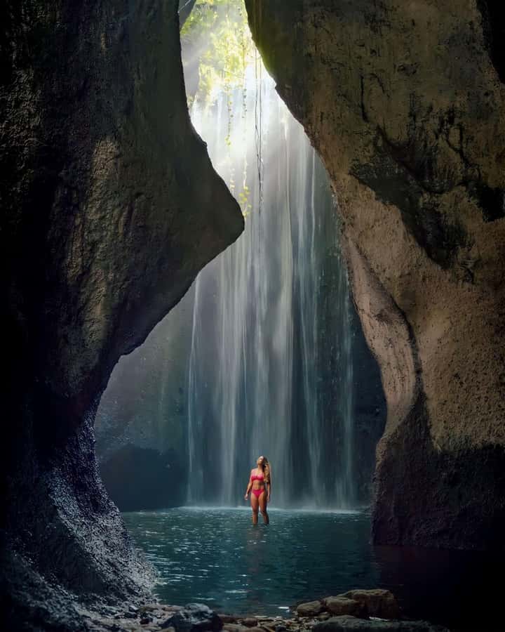 Ubud: Private Hidden Waterfalls and Rice Terrace Tour - Private guide value: flexibility, safety, and photo help