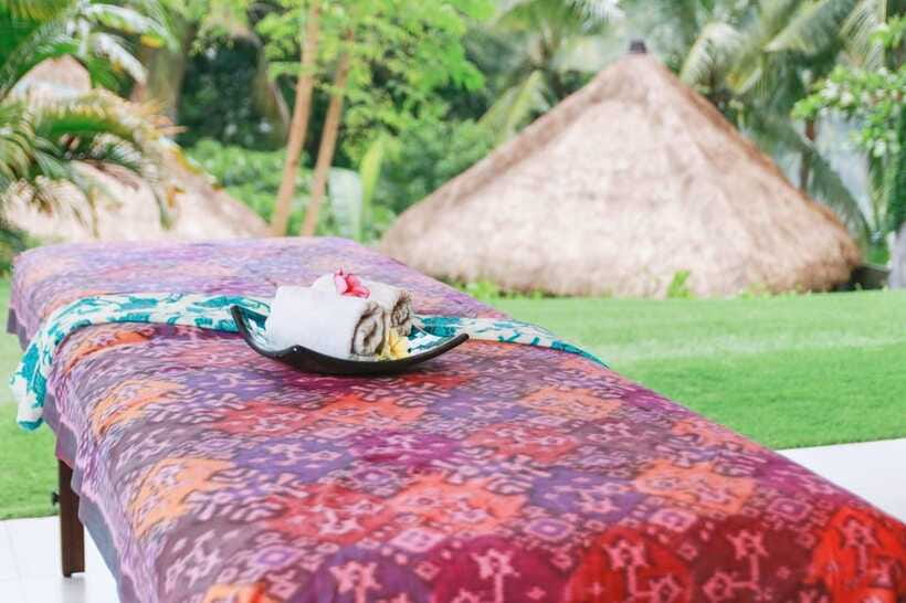 Ubud: Relaxing Balinese Full Body Massage Home Service - Price vs value: $15 per person for a home-body reset