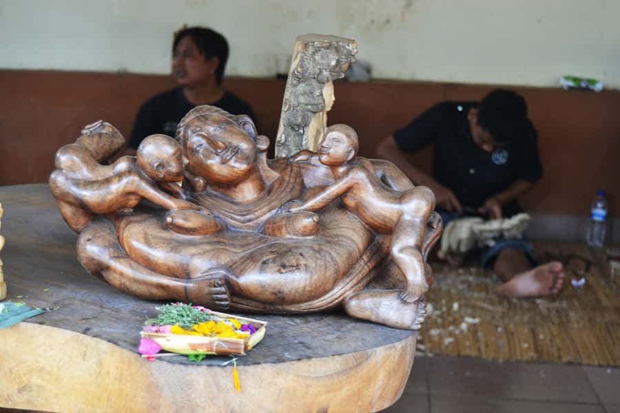 Ubud: Rice Terrace, Waterfall, & Elephant Cave - Kemenuh woodcarvers in the Ubud area: craft you can actually see